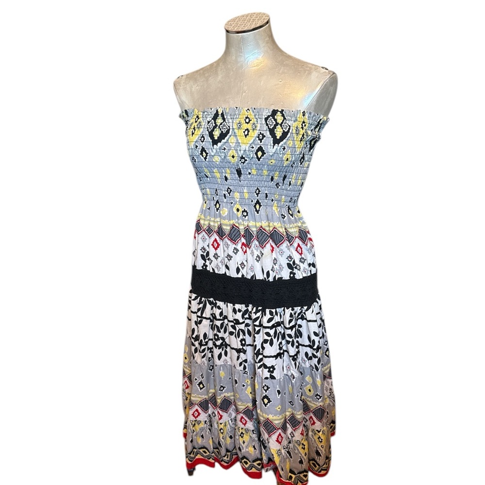 Like New SHE’S COOL Juniors Rushed strapless Pull On Dress crochet detail  M…